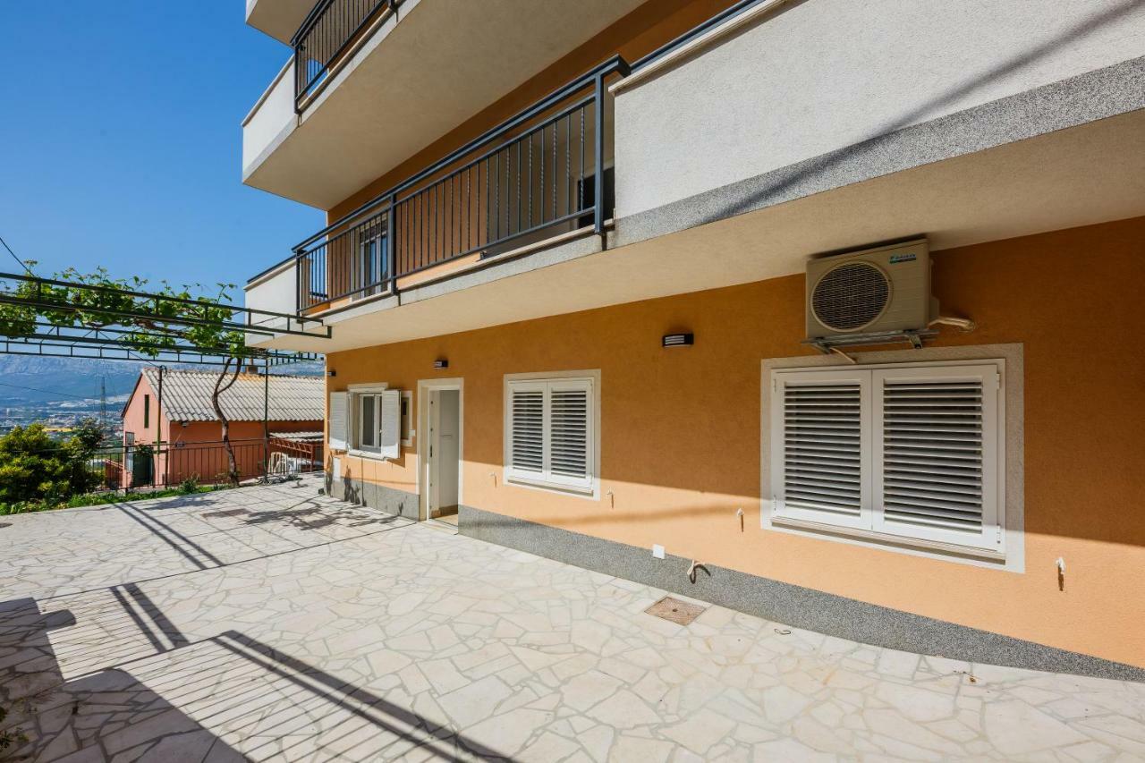 Apartments Selak Split Exterior photo